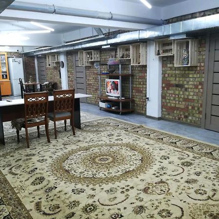 Фэмили Хостел Almaty Ngoại thất bức ảnh