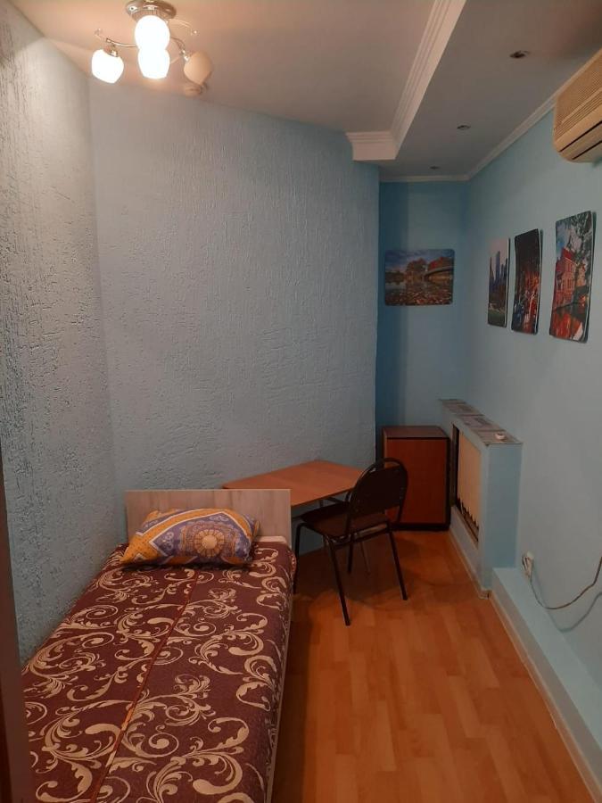 Фэмили Хостел Almaty Ngoại thất bức ảnh