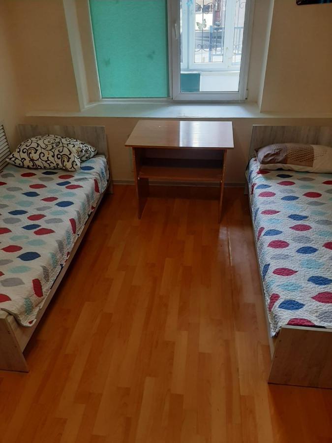 Фэмили Хостел Almaty Ngoại thất bức ảnh